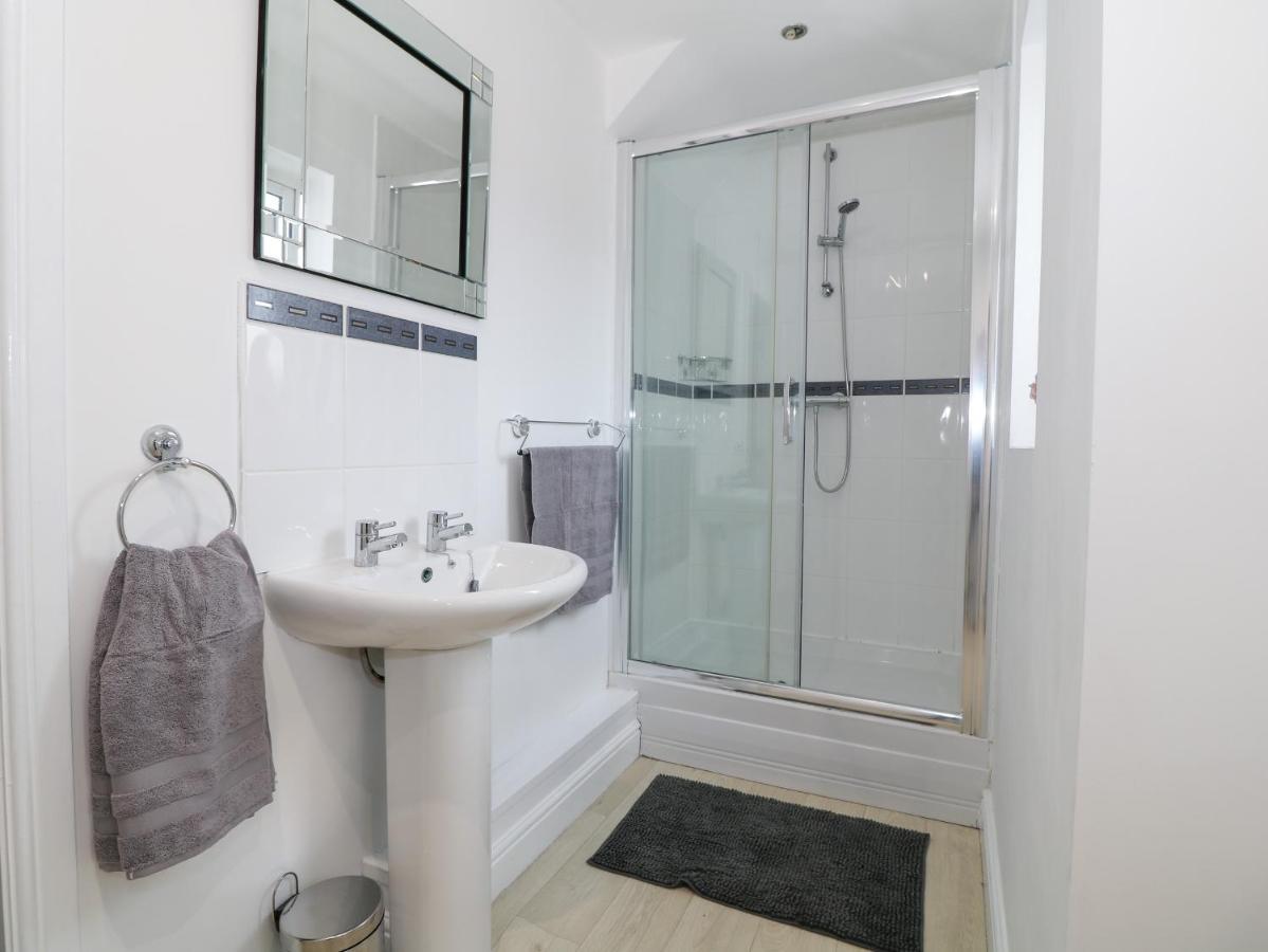 8 Marina View Villa Пълхели Екстериор снимка