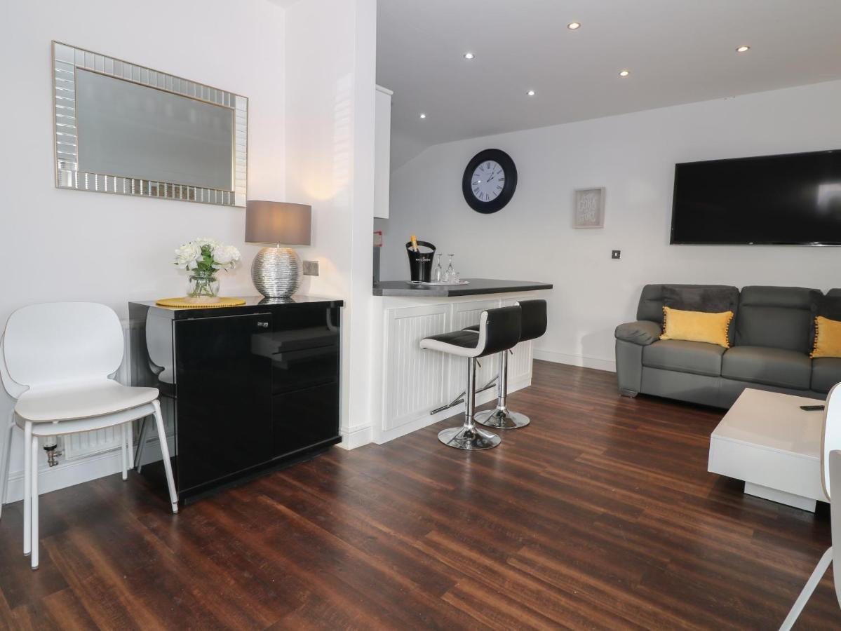 8 Marina View Villa Пълхели Екстериор снимка